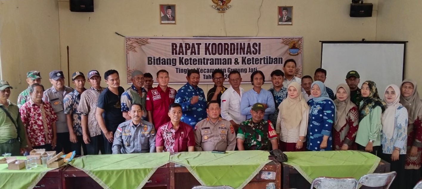 Kepala Satpol PP Kabupaten Cirebon Hadiri Rapat Koordinasi Ketenteraman dan Ketertiban Masyarakat di Kecamatan Gunungjati